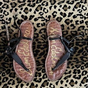 Black T Strap Leather Sandals - Sam Edelman